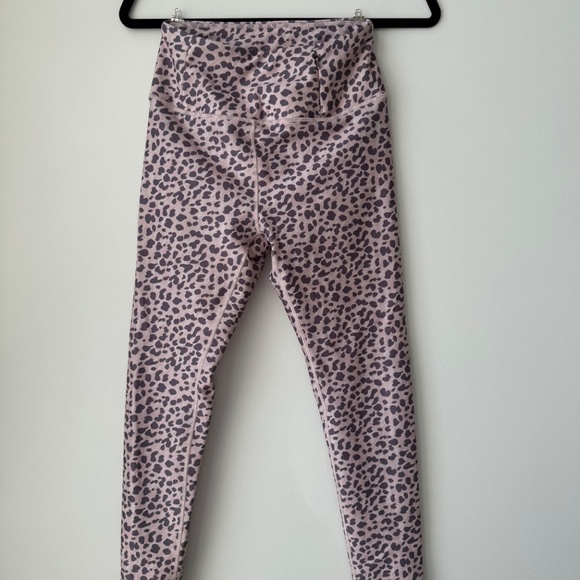 Calia by Carrie Underwood Leopard Print Cropped Leggings Women's Size Small - Picture 2 of 5